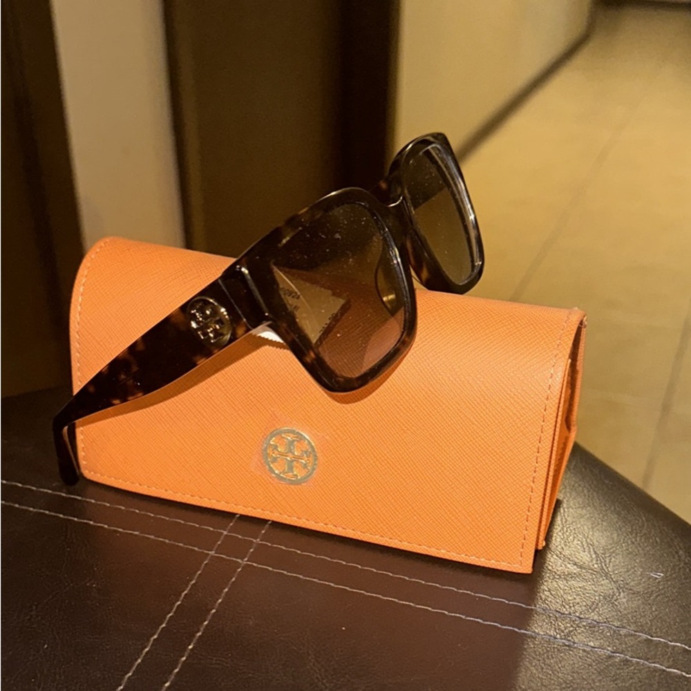 Tory Burch new